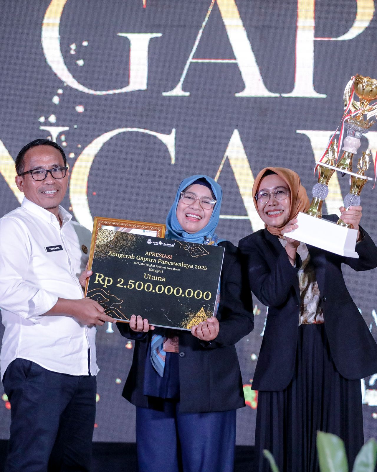 Anugerah Gapura Pancawaluya Instrumen Strategis Penguatan Pendidikan Karakter di Jawa Barat